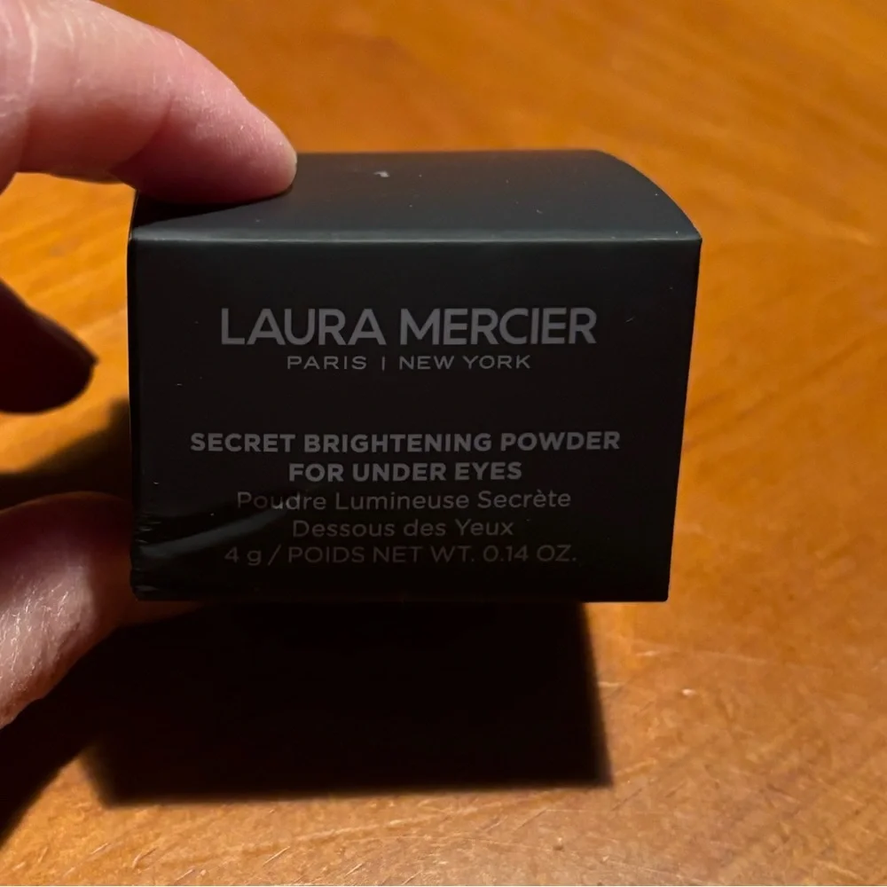 Laura Mercier Secret Brightening Powder